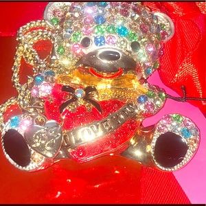 Valentines multi crystal pendant brooch teddy❤️